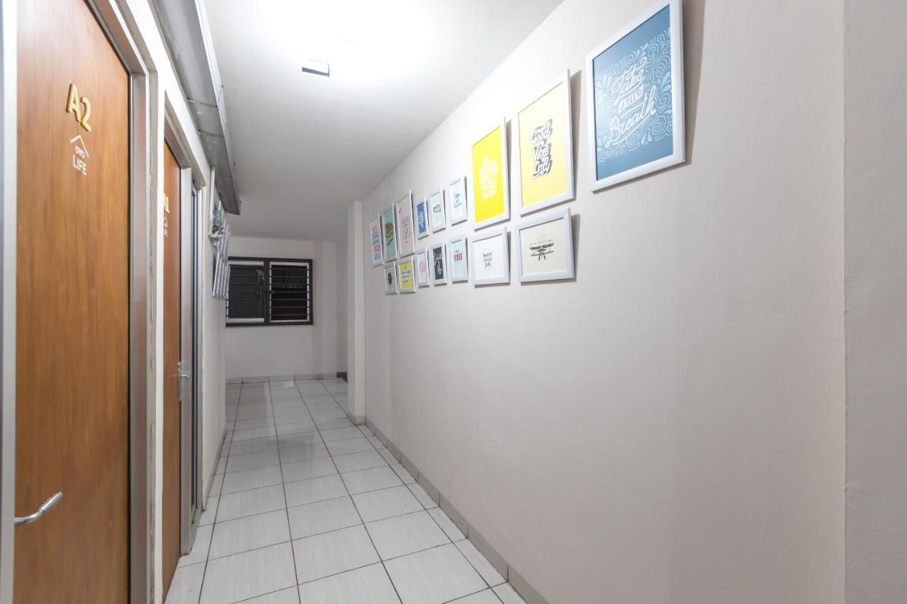 Maminoti Syariah Residence Mitra Reddoorz Богор Екстер'єр фото